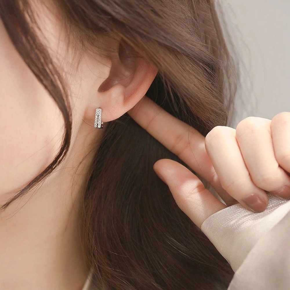 925 Sterling Silver Diamond Square Hoop Earrigs - Picture 3 of 9